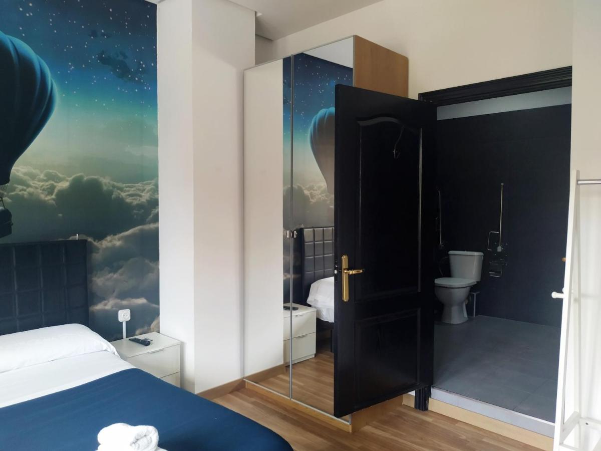 Flats Friends Plaza De La Reina Hotel บาเลนเซีย ภายนอก รูปภาพ