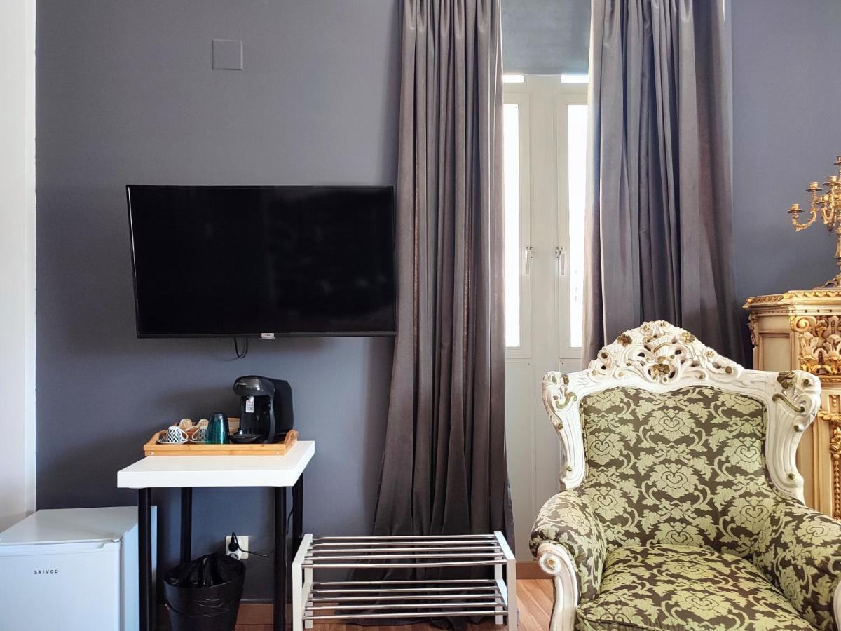 Flats Friends Plaza De La Reina Hotel บาเลนเซีย ภายนอก รูปภาพ
