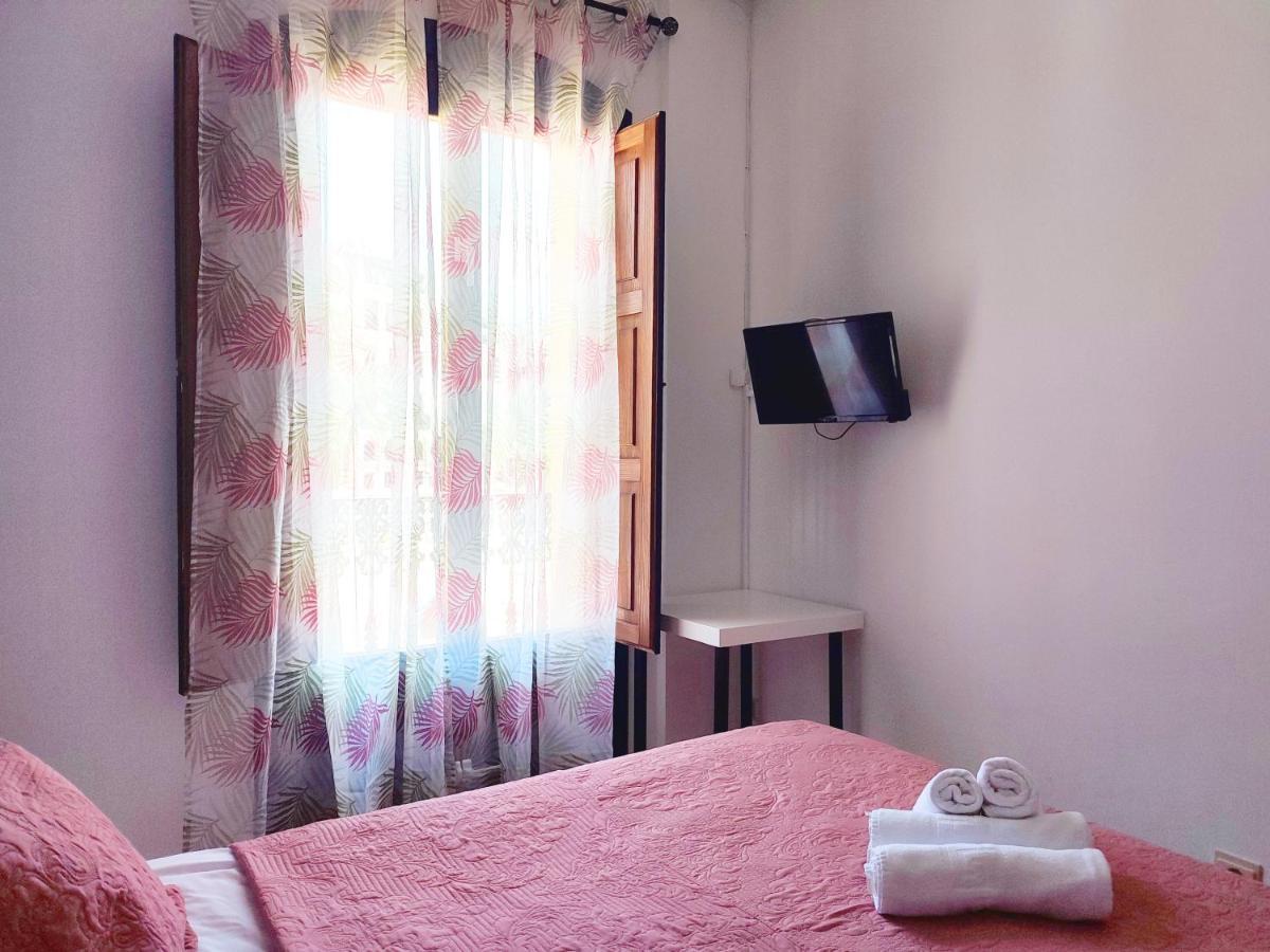 Flats Friends Plaza De La Reina Hotel บาเลนเซีย ภายนอก รูปภาพ